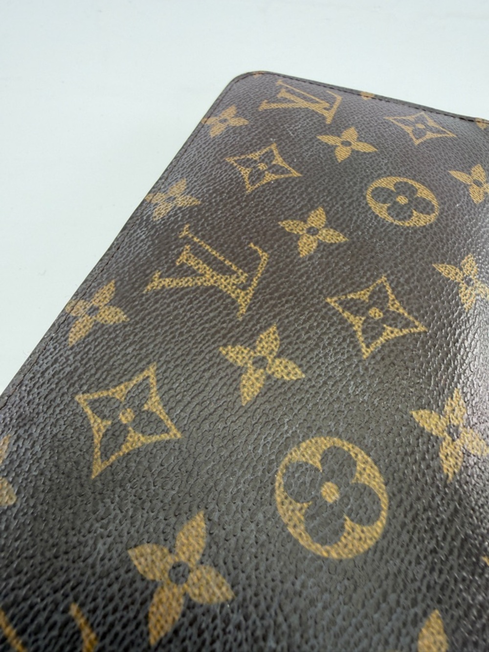 Louis Vuitton Monogram Canvas Full Zip Wallet - Picture 9 of 15